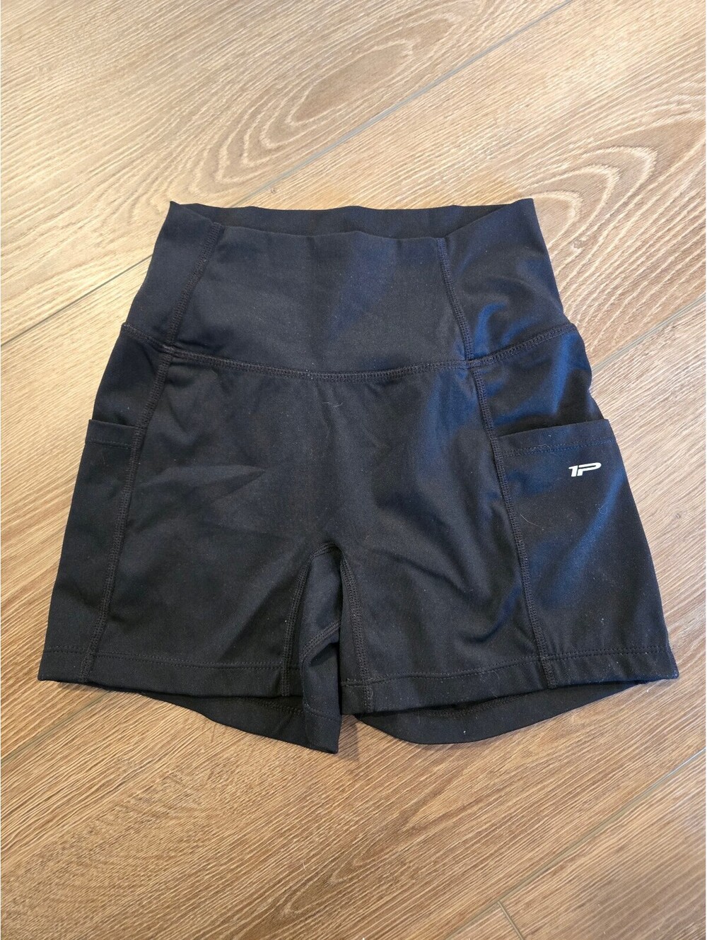 Womens 1st Phorm biker shorts